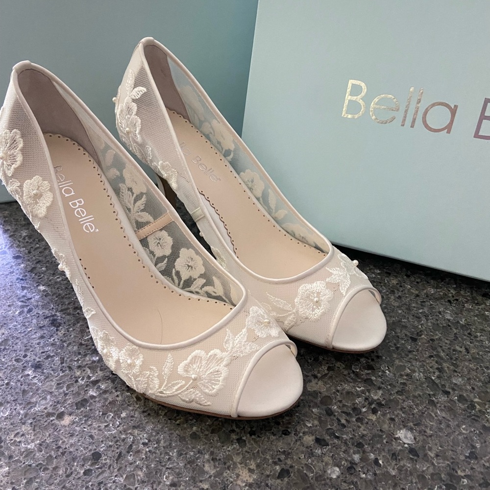UNWORN “Emily” Bella Belle Bridal Shoes Ivory